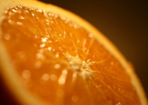 چرا آقایان باید در حمام حتما «پرتقال» بخورند؟