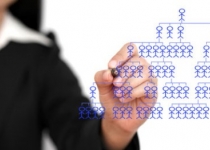 بازاریابی هرمی،از حرام شرعی تا تزلزل در بنیه تولید داخلی/توجیه‌ها برای صدور مجوز چیست؟