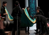 هدیه رهبر معظم انقلاب اسلامی به هیئت رزمندگان اسلام + عکس