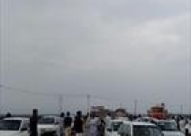ساعت ها انتظار در جاده بی تدبیری دولت/ سرگردانی مسافران و رانندگان در محور های مسدود شده