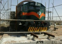 حذف نام شهید زیر المان لوکوموتیو / تلاش عده ای برای از بین بردن نام شهدا