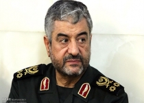 امت واحده اسلامی در حال شکل‌گیری است/ اعتماد به کفار و لبخند زدن به آنها موجب شکست خواهد شد