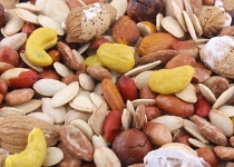 چربی‌سوزی موضعی با آجیل شب عید/ آجیل بو داده خوشمزه اما سرطانزا!