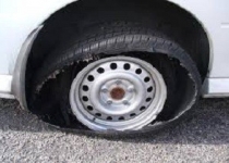 هنگام ترکیدن لاستیک چه کنیم؟