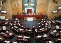 اقتصاد مقاومتی در سالی که گذشت عملی نشد/ خروج ارز از مملکت ، کشور را فلج می کند