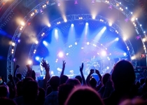 کنسرت‌هایی که تمام بلیت‌هایشان فروش رفت/ «کیهان کلهر» و «محسن یگانه» پرفروش‌ترین‌های موسیقی ایران