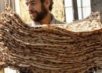 بازار داغ شایعات در فضای مجازی/ آلودگی نان نانوایی های زاهدان به سم!