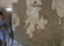 بهسازی مدرسه کاه گلی روستای "گزن بالا"توسط دانش آموزان ابتدایی/مدارس بم پشت چشم انتظار نگاه پر عطوفت گروه های جهادی+ تصاویر