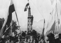 ملی شدن "صنعت نفت" در پیچ و خم تاریخ/ صنعت نفت 67 ساله شد