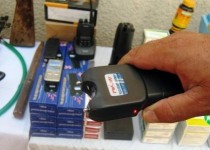 جولان سلاح های سرد در جنوب شرق/ فروش آسان شوکر و اسپری وسط چهارراه!