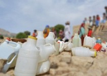 بی آبی سهم مردم سیستان وبلوچستان از دریای عمان/ 17 ساعت روزه داری در گرمای 50 درجه بدون آب و برق!