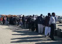 تلف شدن عمر مردم زاهدان در صفهای طویل کپسولهای گاز/شرکتهای خصوصی خدمات رسانی مناسبی ندارند