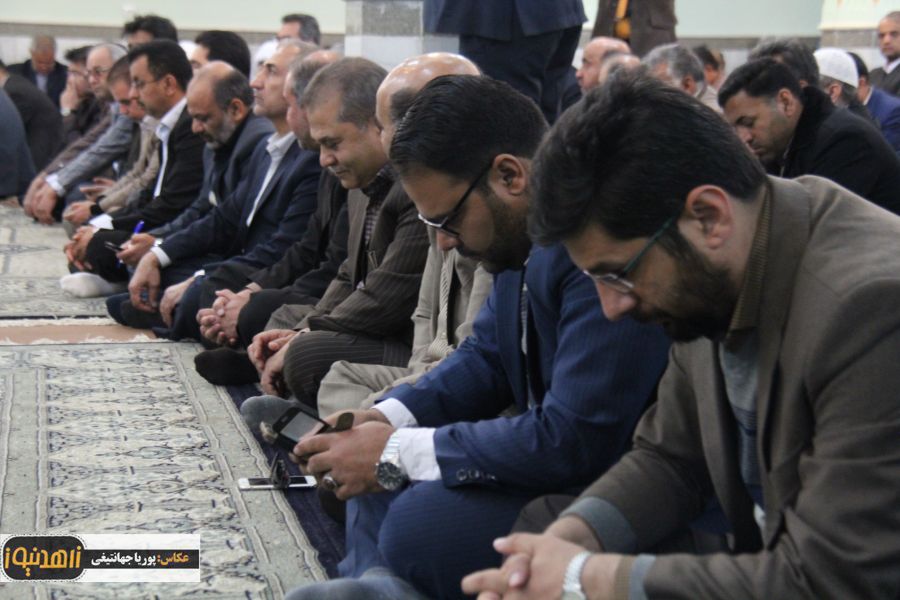 دیدار اعضای ستاد گرامیداشت دهه فجر با نماینده ولی فقیه در سیستان و بلوچستان