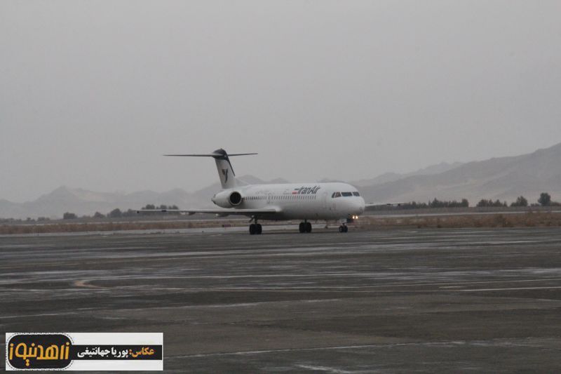 مراسم استقبال از 3شهید گمنام در فرودگاه زاهدان