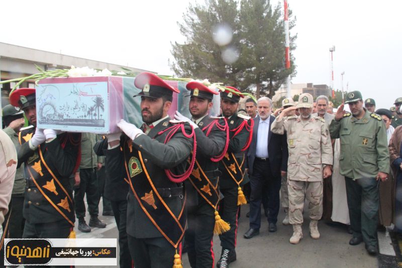 مراسم استقبال از 3شهید گمنام در فرودگاه زاهدان