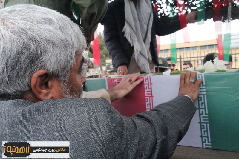 مراسم استقبال از 3شهید گمنام در فرودگاه زاهدان