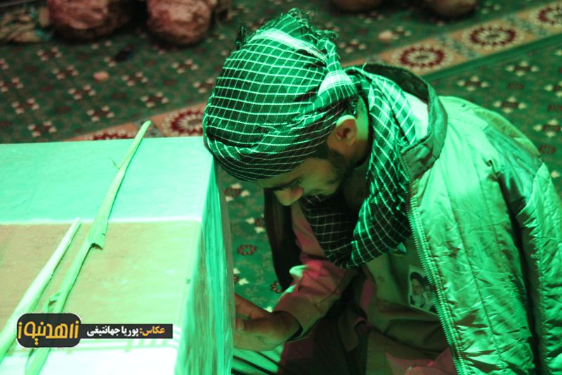 وداع خادمان شهدا با پیکر سه شهید گمنام در زاهدان