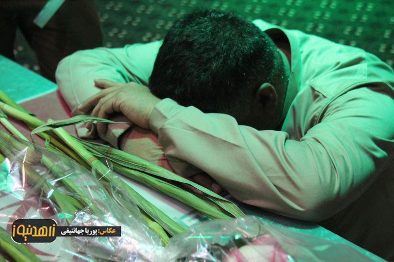 وداع خادمان شهدا با پیکر سه شهید گمنام در زاهدان