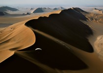 کویر لوت تصویری منحصر به فرد از هم نشینی خاک و آفتاب در سیستان و بلوچستان