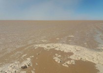 سیلاب در نیمروز مهار شده/هیچ نقطه در معرض خطری نداریم