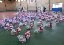 1200 بسته معیشتی بین نیازمندان زاهدانی توزیع شد/بسیجیان گروه های جهادی همچنان پای کار کمک های مومنانه