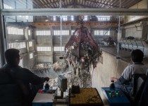 تکمیل و تجهیز سایت دفن پسماند شهرداری زاهدان