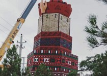 نصب المان زیبای آستین سوزن دوزی بلوچ در زاهدان