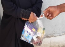 توزیع ماسک و بسته های بهداشتی بین نیازمندان حاشیه شهر زاهدان