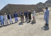 کلنگ احداث مدرسه خیرساز  در میرجاوه به زمین زده شد