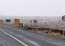 خط کشی و نصب علائم ایمنی در محور زاهدان – زابل