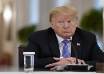 ترامپ: تحریم‌های ایران را هفته بعد باز می‌گردانیم!