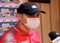 گل محمدی در پرسپولیس می‌ماند