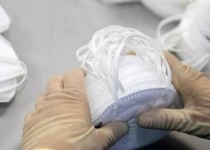 نذر ماسک و توزیع بیش از ۲هزار بسته بهداشتی بین عزاداران حسینی در زاهدان