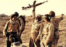 دفاع مقدس آیینه تمام نمای ایثار و مقاومت/مسئولین روحیه جهادی و اخلاص رزمندگان را الگو قرار دهند