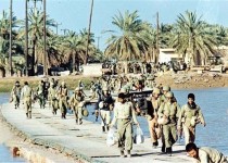 مدیریت جهادی دفاع مقدس کلید حل مشکلات کشور/سوء مدیریت دولت و خودتحریمی عامل اصلی نابسامانی های اقتصادی است