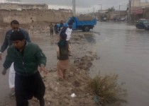 خسارت باران به 10 منزل مسکونی/بسیجیان گروه های جهادی سپاه زاهدان به کمک مردم حاشیه شهر شتافتند