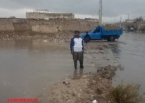 آب گرفتگی محلات و منازل حاشیه شهر زاهدان در پی بارش اولین باران پاییزی