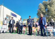 توزیع ۵۰  بسته معیشتی و ٢۵٠ عدد ماسک رایگان بین نیازمندان زاهدانی