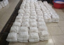 توزیع 950 پرس غذای گرم بین خانواده های نیازمند زاهدانی