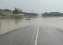 محور ایرانشهر- بم کماکان مسدود است/ بیشترین خسارت بارندگی در زیرساخت های جاده ای، کشاورزی، برق و روستایی