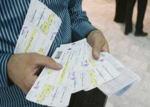 افزایش قیمت بلیت هواپیما غیرقانونی است؛ سازمان هواپیمایی ورود کند/ برگزاری جلسه کمیسیون عمران برای بررسی قیمت بلیت