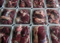 توزیع 70کیلو گوشت قربانی بین خانواده های نیازمند در زاهدان