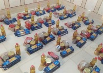توزیع ٢٣٠ بسته معیشتی بین خانواده نیازمند و درگیر کرونا در زاهدان