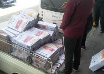 توزیع 50 بسته معیشتی و 1/5 تن مرغ بین اقشاز نیازمند در زاهدان