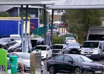 افزایش قیمت سوخت در انگلیس/ وضعیت جایگاه‌های بنزین تغییری نکرده است