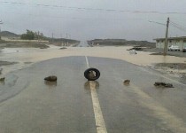 محور فنوج به کتیج به علت بارش باران مسدود شد