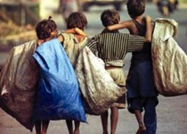 زخم های نهفته بر روح و روان کودکان کار/ مسئولیت کارگروه اجتماعی در راستای محو کودکان کار چیست؟