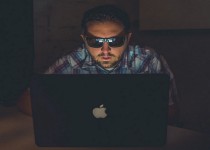 چگونه بفهمیم لپ تاپ ما دستکاری شده است یا خیر؟