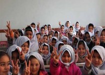 ۷۰۰ دانش آموز زاهدانی تحت پوشش بهزیستی سیستان و بلوچستان/ از پرداخت کمک‌هزینه‌ تحصیلی تا مشاوره‌های سلامت و روان به دانش آموزان