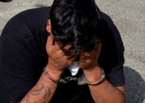 شرور خیابانی با شلیک هوایی پلیس زاهدان تسلیم شد